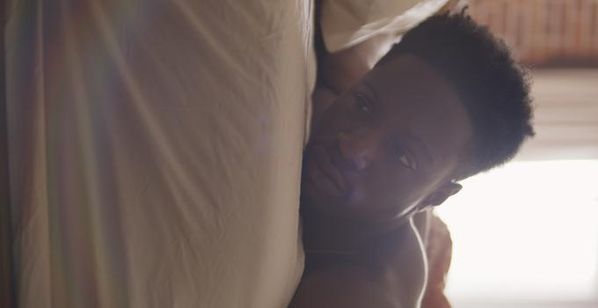 隔たる世界の2人 画像6