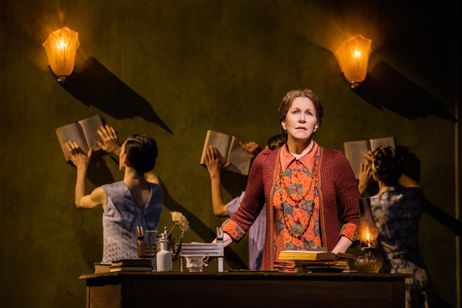 ＭＥＴライブビューイング２０２２－２３　ケヴィン・プッツ「めぐりあう時間たち」 画像5