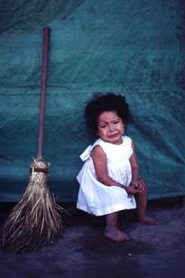 鉛筆と銃 長倉洋海の眸 画像4