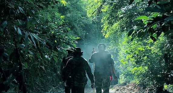 夜明けへの道 画像7