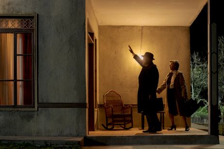 お隣さんはヒトラー？ 画像6