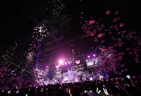 =LOVE 7th ANNIVERSARY PREMIUM CONCERT THE MOVIE 画像5