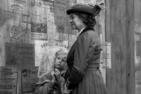 ガール・ウィズ・ニードル 画像3