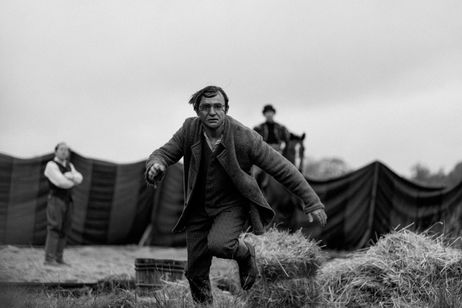 ガール・ウィズ・ニードル 画像5