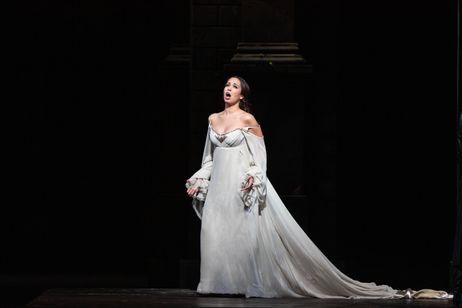 METライブビューイング2025-26　ベッリーニ「夢遊病の娘」 画像4