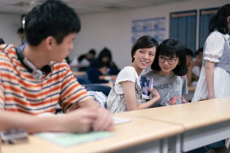 ひとつの机、ふたつの制服 画像3