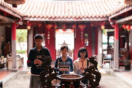 ひとつの机、ふたつの制服 画像4