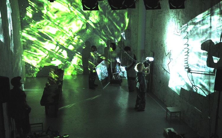 映画版『WE-入口と世界の出口』 画像4