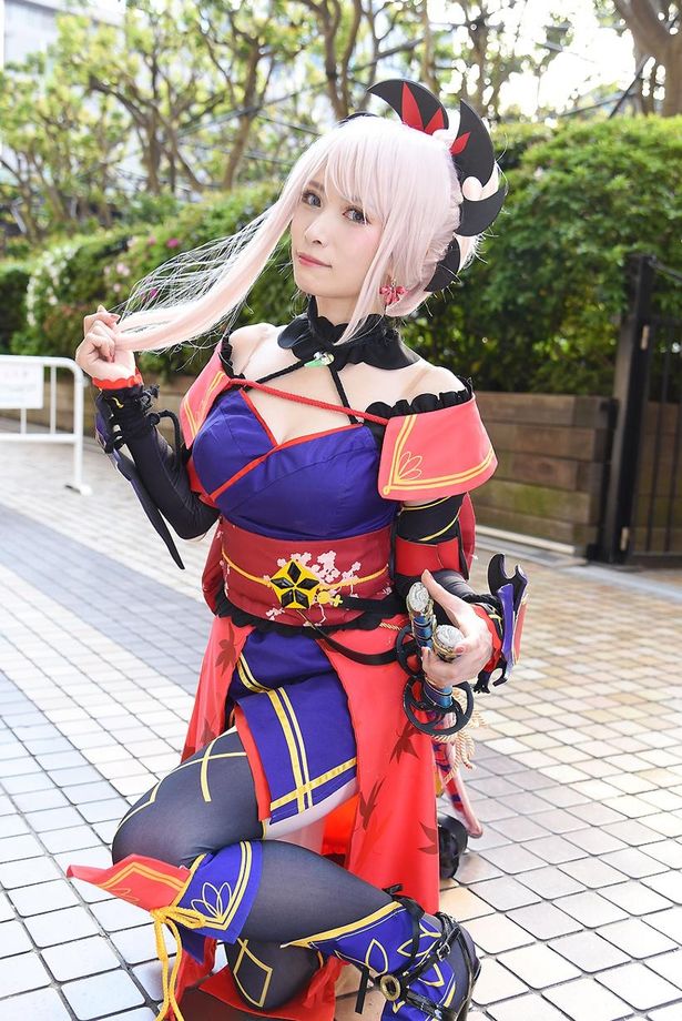 「Fate/Grand Order」の宮本武蔵に扮するJILLさん