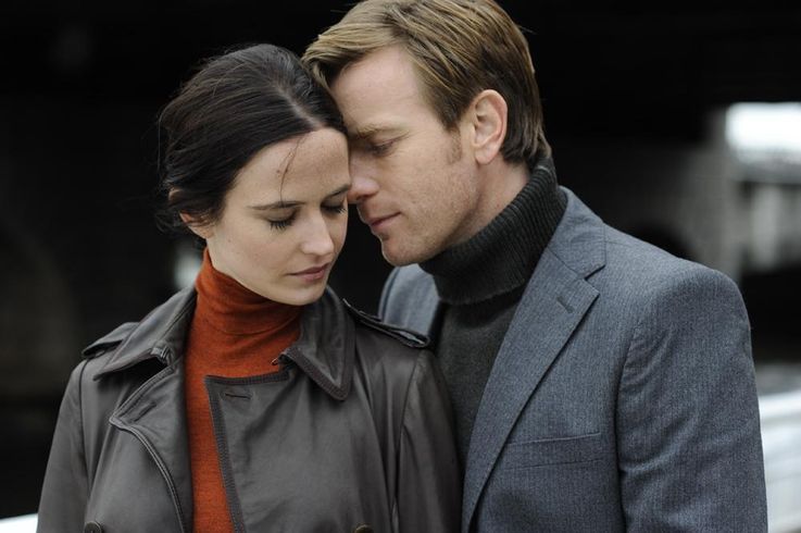 謎の感染症により五感を奪われていく(『パーフェクト・センス』)