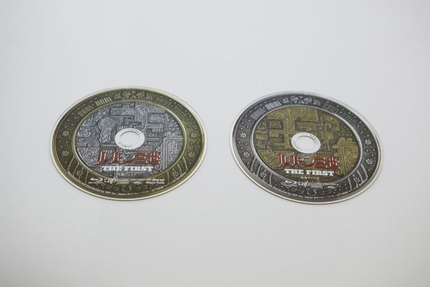 本編ディスクと特典ディスク