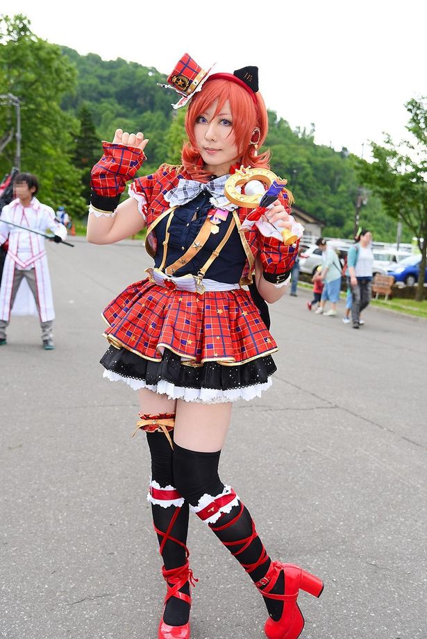 「ラブライブ！」の西木野真姫に扮する うるぅ。さん