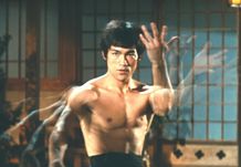 永遠のカンフーヒーローブルース・リーの名作を振り返る(『ドラゴン怒りの鉄拳』)