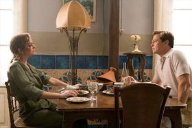 任務で出会った極秘諜報員のマックスとフランス軍レジスタンスのマリアンヌ