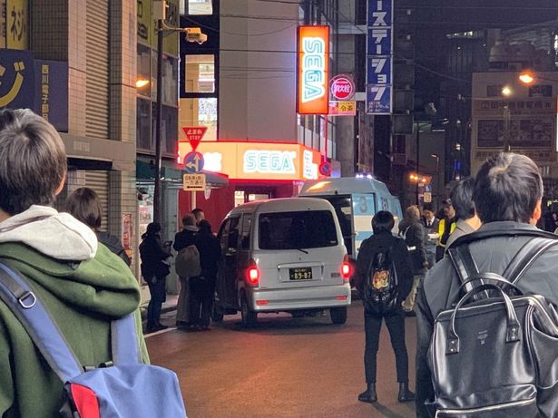 新宿、渋谷、秋葉原などでロケがおこなわれた(「S.W.A.T. シーズン3.」)