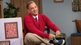 トム・ハンクスが子ども番組の人気司会者になりきる！