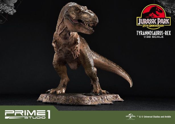 【写真を見る】『ジュラシック・パーク』のフィギュアがイケてる！（「プライムコレクタブルフィギュア ジュラシック・パーク ティラノサウルス・レックス」）