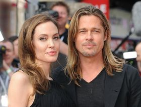 アンジーとブラッドの6人の子どもたちは祖父母に4年会っていないそう