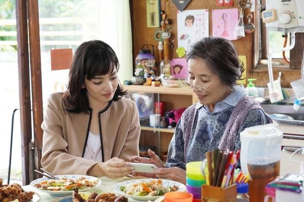 葵が慕う、「子ども食堂」の女主人、村田節子(倍賞美津子)