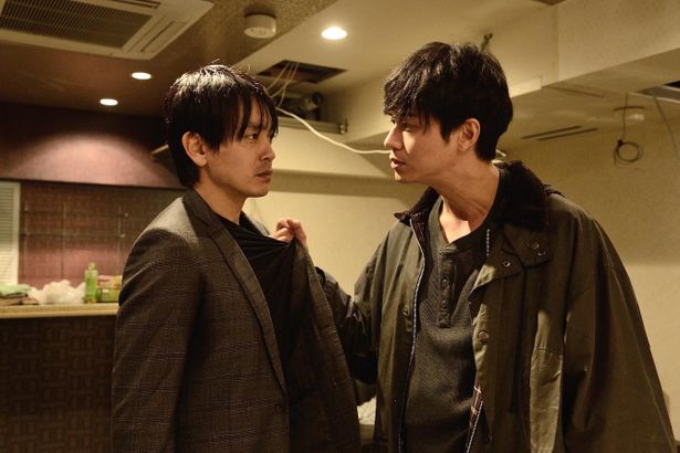 【写真を見る】映画ファン必見！答えのない問いに向き合うエモーショナルなヒューマンドラマでやみつきに