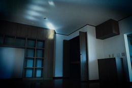 不穏な雰囲気を放つ映画に登場した部屋たち…(『事故物件 恐い間取り』)