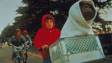 『E.T.』の名シーンは何度見ても泣ける！