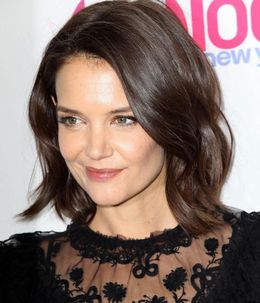 新しい恋？ラブラブデートがパパラッチ