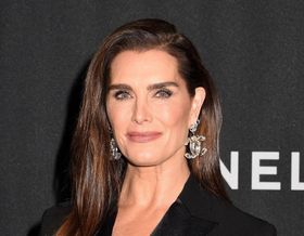 大胆水着姿を投稿し美ボディに絶賛の声