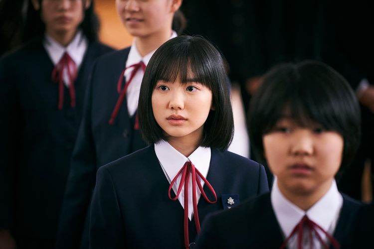 ”生徒”芦田愛菜が”先生”岡田将生に一目惚れ！『星の子』本編映像公開