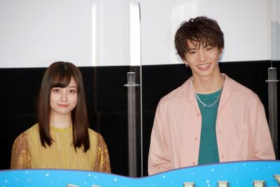 『⼩説の神様 君としか描けない物語』の公開記念舞台挨拶が開催