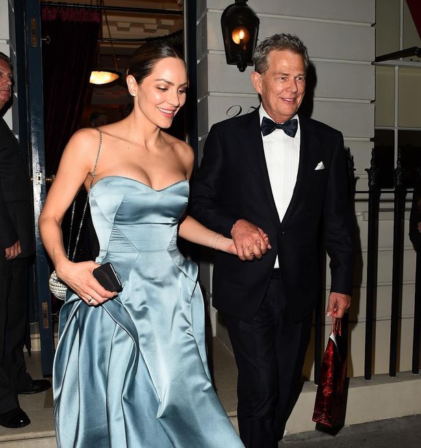 先日妊娠を公表したデイヴィッド・フォスター夫妻と食事を楽しんだそう