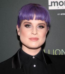 ダイエット成功のケリー・オズボーンのジャケット姿が話題に