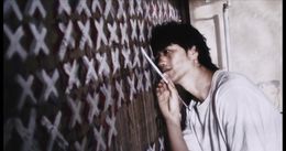 園子温監督作『孤独な19時』