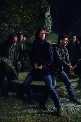 怒れる神が描く世界終焉のシナリオから人類を救うことができるのは彼らだけ！