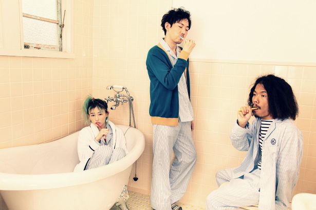 【写真を見る】3人組バンドAwesome City Clubも劇中に登場！