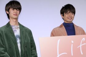 仲睦まじい様子を見せた白洲迅と楽駆