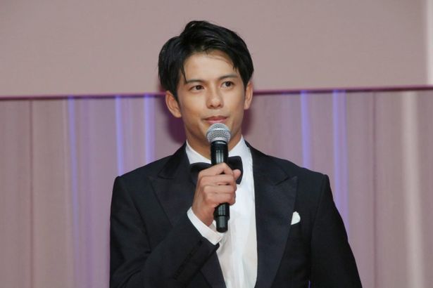 『本気のしるし＜劇場版＞』の主演俳優、森崎ウィン