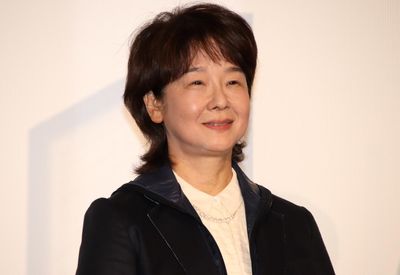 田中裕子「皆さん、お元気でいらしてくださいね」と笑顔