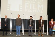 モデレーター・藤津亮太と、ゲストのイシグロキョウヘイ監督(『サイダーのように言葉が湧き上がる』)、タムラコータロー監督(『ジョゼと虎と魚たち』)、村野佑太監督（『ぼくらの7日間戦争』)、佐藤順一監督(『魔女見習いをさがして』)