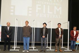 モデレーター・藤津亮太と、ゲストのイシグロキョウヘイ監督(『サイダーのように言葉が湧き上がる』)、タムラコータロー監督(『ジョゼと虎と魚たち』)、村野佑太監督（『ぼくらの7日間戦争』)、佐藤順一監督(『魔女見習いをさがして』)