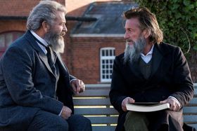 メル・ギブソンとショーン・ペンの初共演がアツい！『博士と狂人』