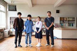 公開目前の『滑走路』より、Sano ibukiによる主題歌「紙飛行機」のMVが解禁