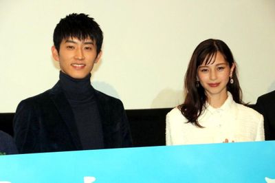 『水上のフライト』で共演した中条あやみと杉野遥亮は相思相愛！