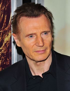 『ラブ・アクチュアリー』続編となる短編の撮影現場でリーアムがパパラッチされた