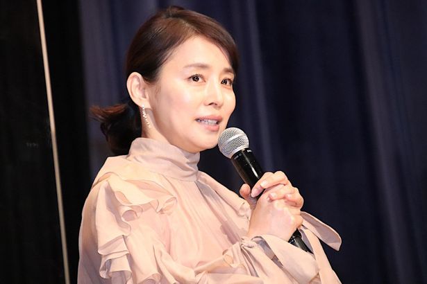 『サイレント・トーキョー』初日舞台挨拶に登壇した石田ゆり子