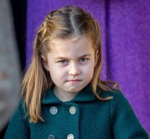 久しぶりの公の場に緊張気味？