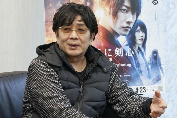 大友啓史監督と佐藤健は、共に駆け抜けた8年間の思い出を語り合った