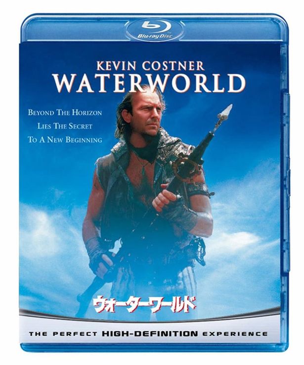 実は『マッドマックス2』にかなり影響されている(『ウォーターワールド』)