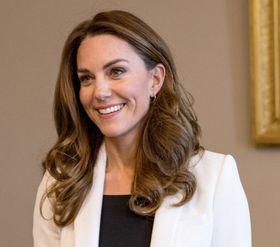 普段はこれほど大きなカールヘアも多いキャサリン妃