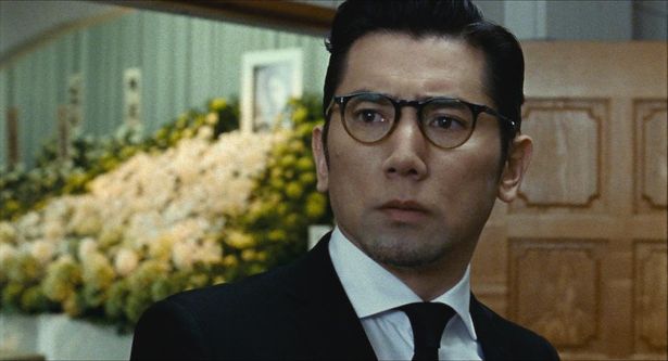 妻を事故で失った作家の幸夫(本木)が、他人の家族との交流を通して愛を知る『永い言い訳』(16)